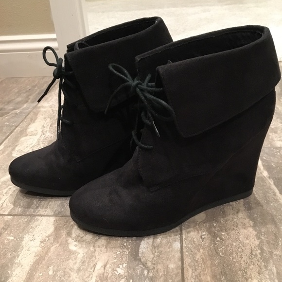 Suede Wedge Booties (size 10) - Picture 2 of 7